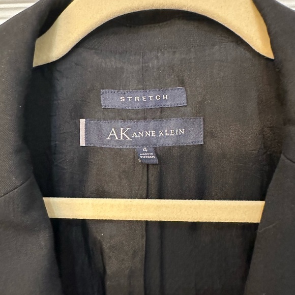 Anne Klein 3 Peice Suit - Picture 8 of 8